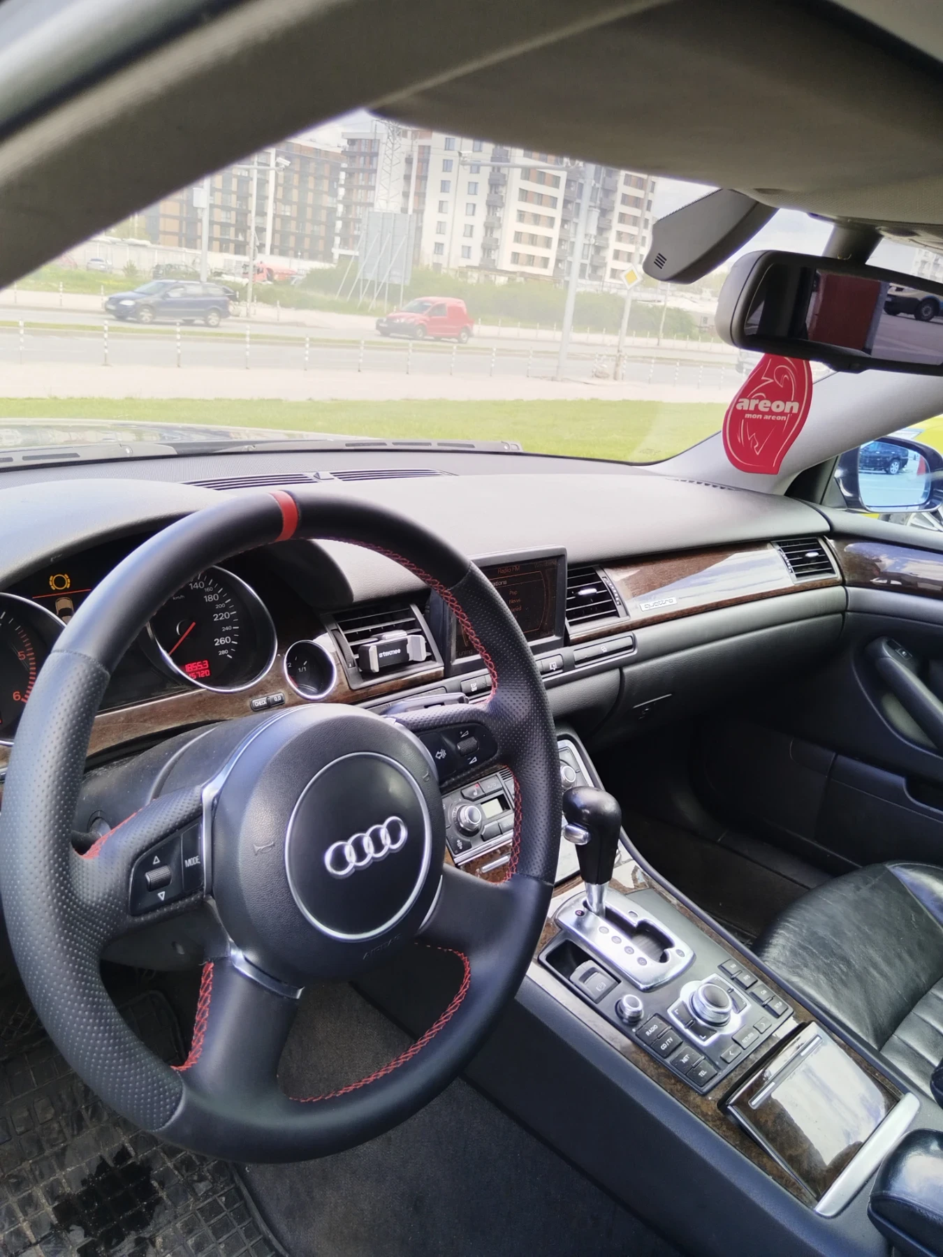 Audi A8, снимка 5 - Автомобили и джипове - 54294835