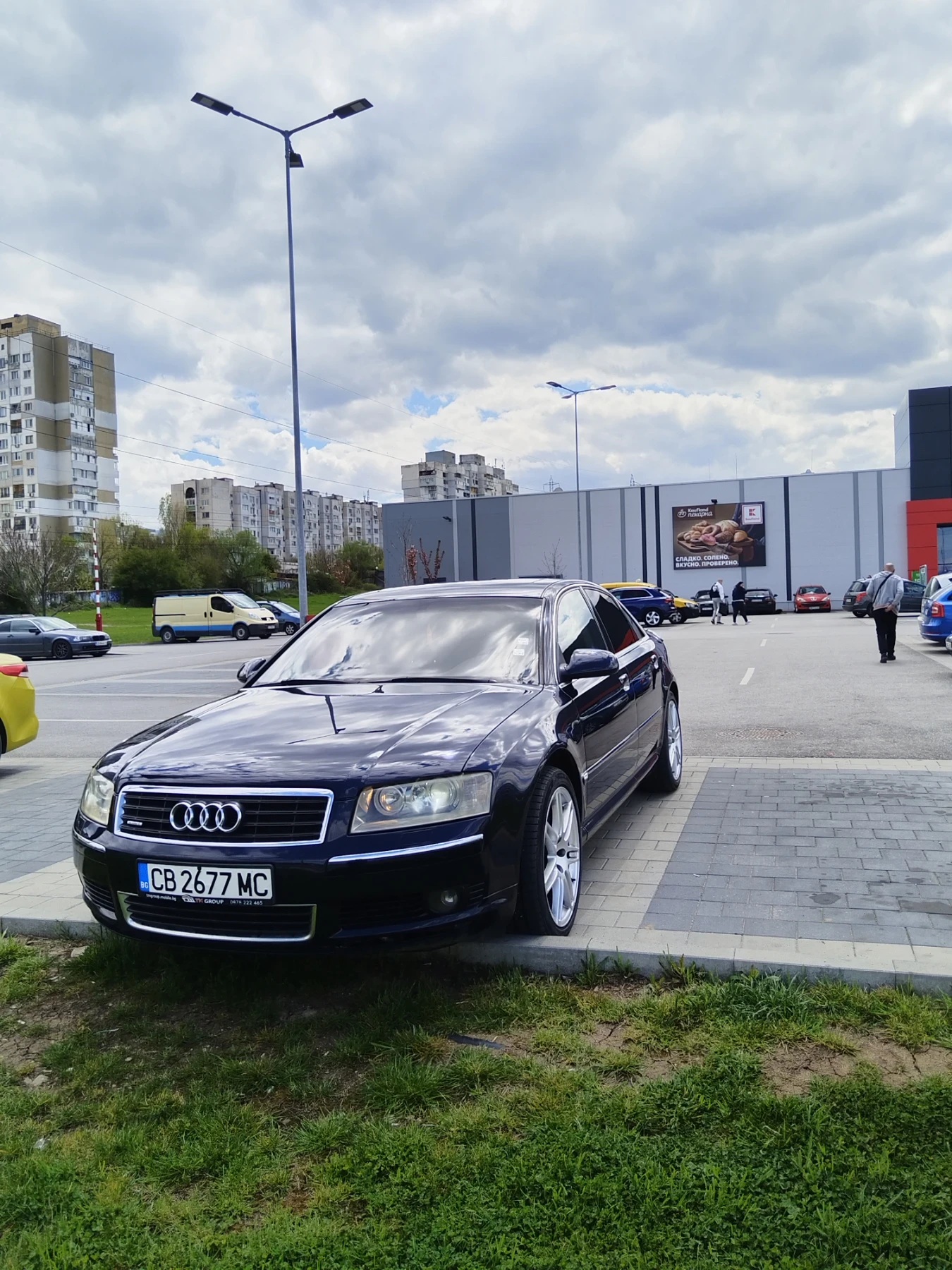Audi A8, снимка 4 - Автомобили и джипове - 54294835