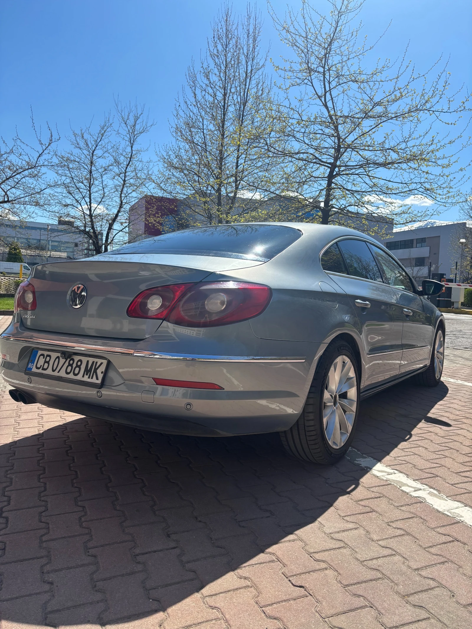 VW CC 2.0 TDI, снимка 7 - Автомобили и джипове - 54370071