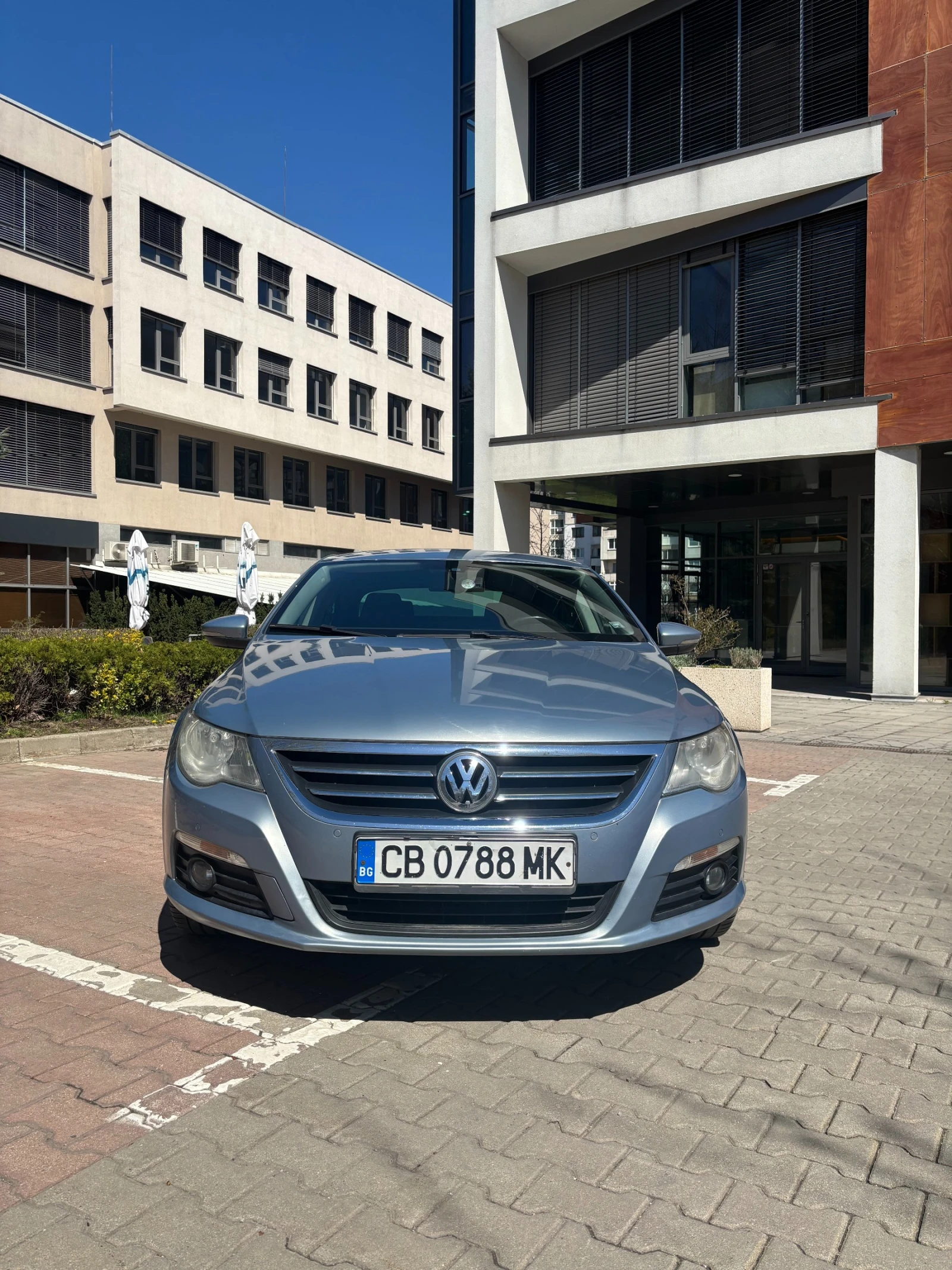 VW CC 2.0 TDI, снимка 3 - Автомобили и джипове - 54370071