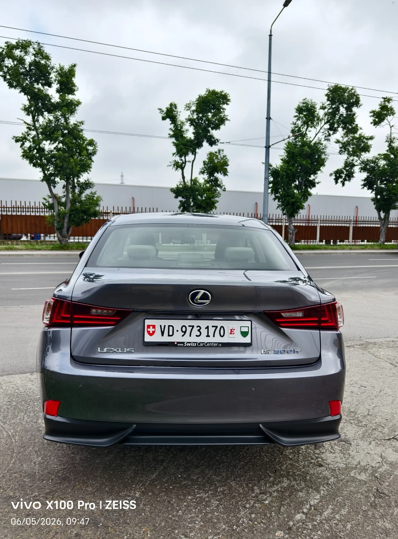 Lexus IS 300 2.5 Hybrid Swiss , снимка 14 - Автомобили и джипове - 54544234