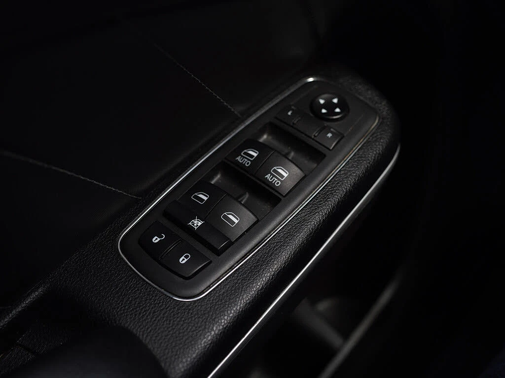 Dodge Charger  SXT AWD, снимка 11 - Автомобили и джипове - 54576816