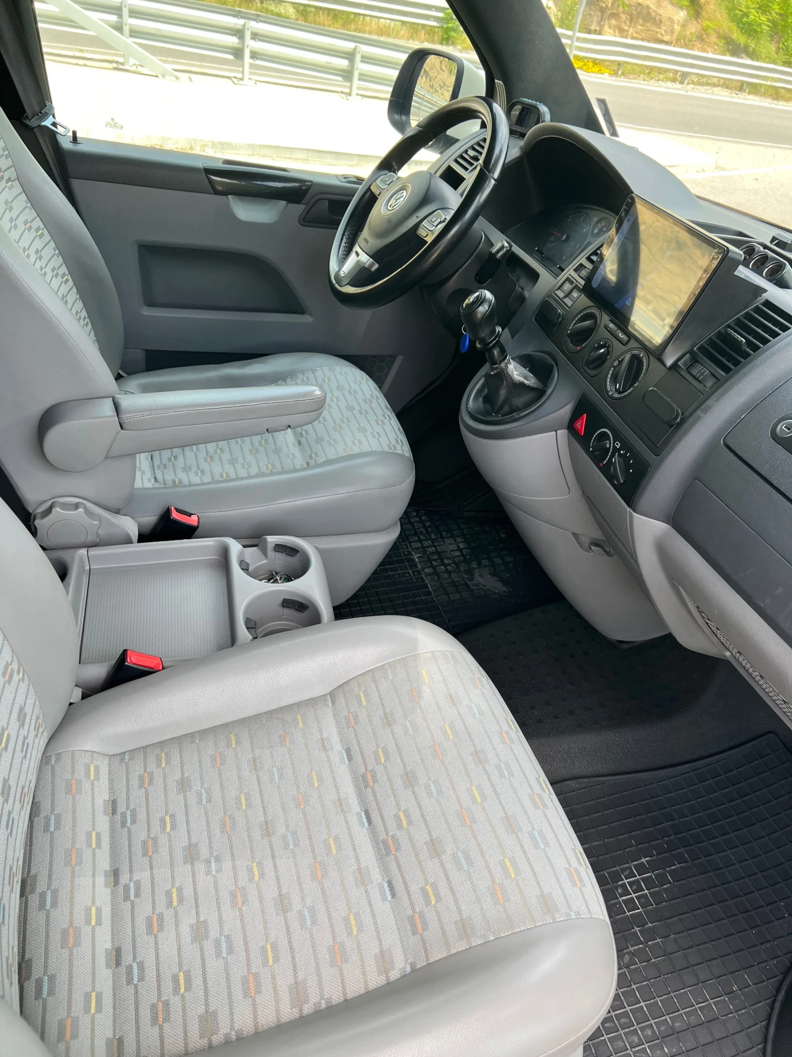 VW Multivan, снимка 9 - Автомобили и джипове - 54994694