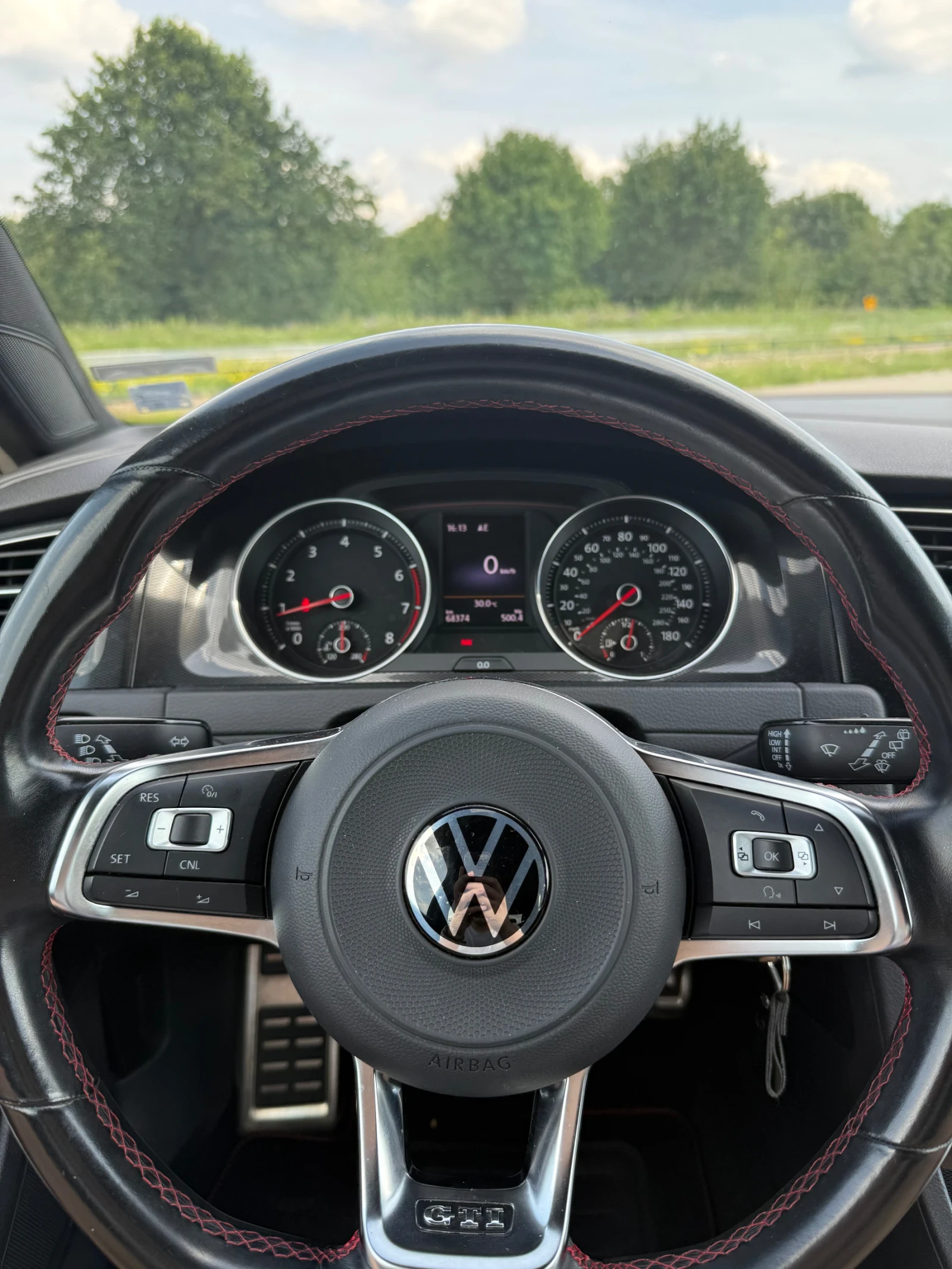VW Golf GTI 70.000km , снимка 12 - Автомобили и джипове - 55016539
