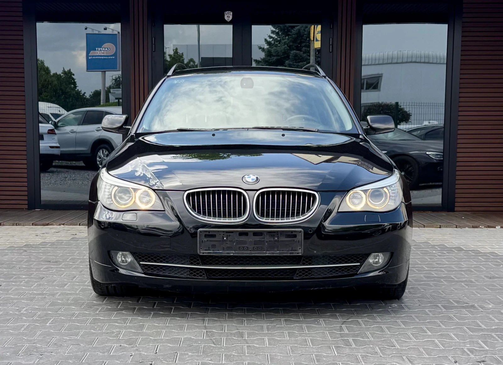 BMW 530 525D Face* Navi* Подгрев* Лизинг, снимка 2 - Автомобили и джипове - 55130913