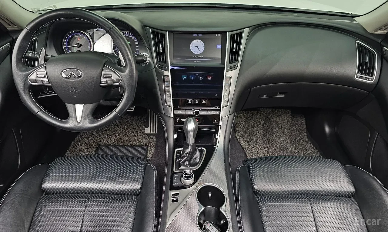 Infiniti Q50 S 3.5 Hybrid, снимка 11 - Автомобили и джипове - 55311749