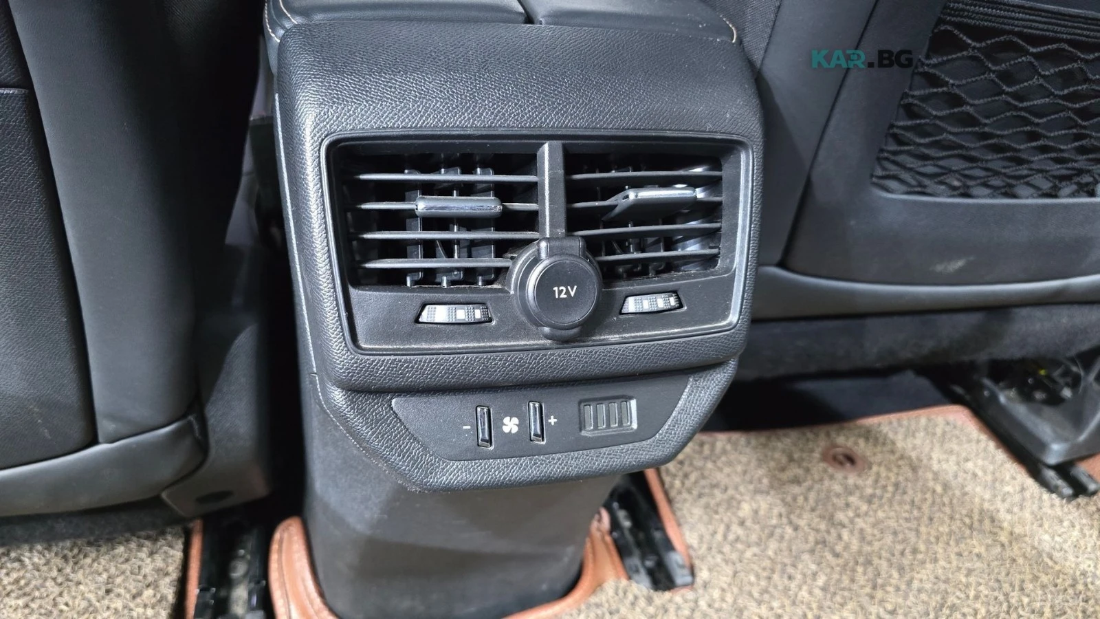 Peugeot 5008 1.5BlueHDI* GT-LINE* ПОДГРЕВ* ПАНО* КАМЕРА* , снимка 17 - Автомобили и джипове - 55315122