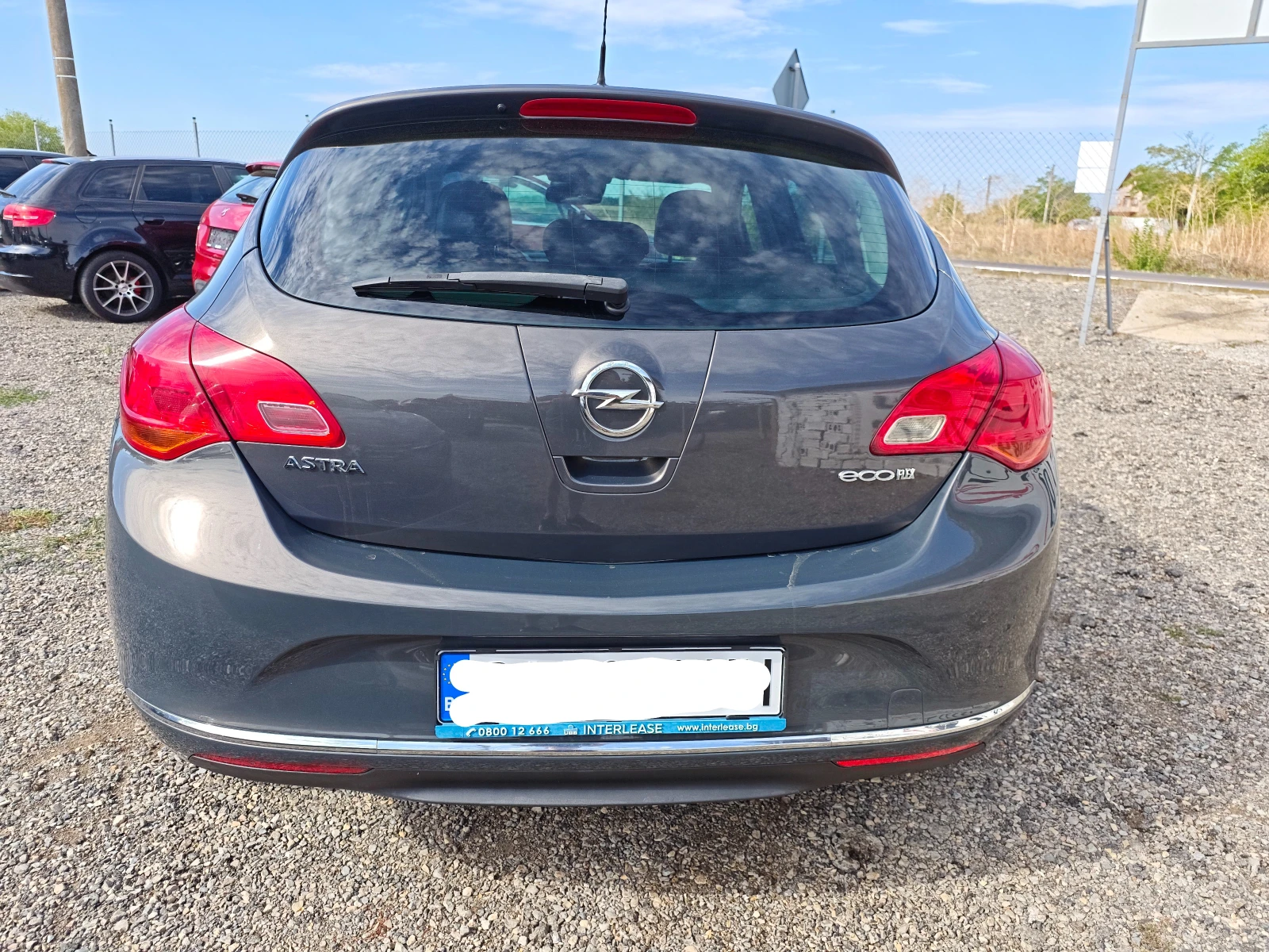 Opel Astra 1.6CDTI Facelift, снимка 4 - Автомобили и джипове - 56164966