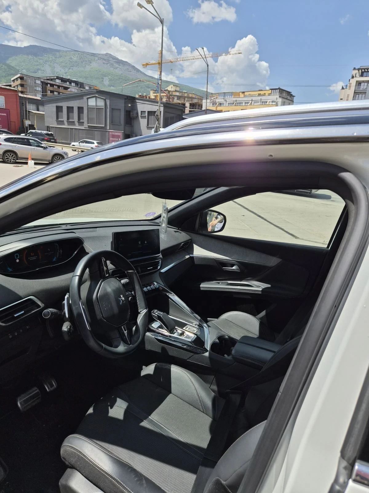 Peugeot 3008 GT Plug-in Hybrid , снимка 10 - Автомобили и джипове - 56261455