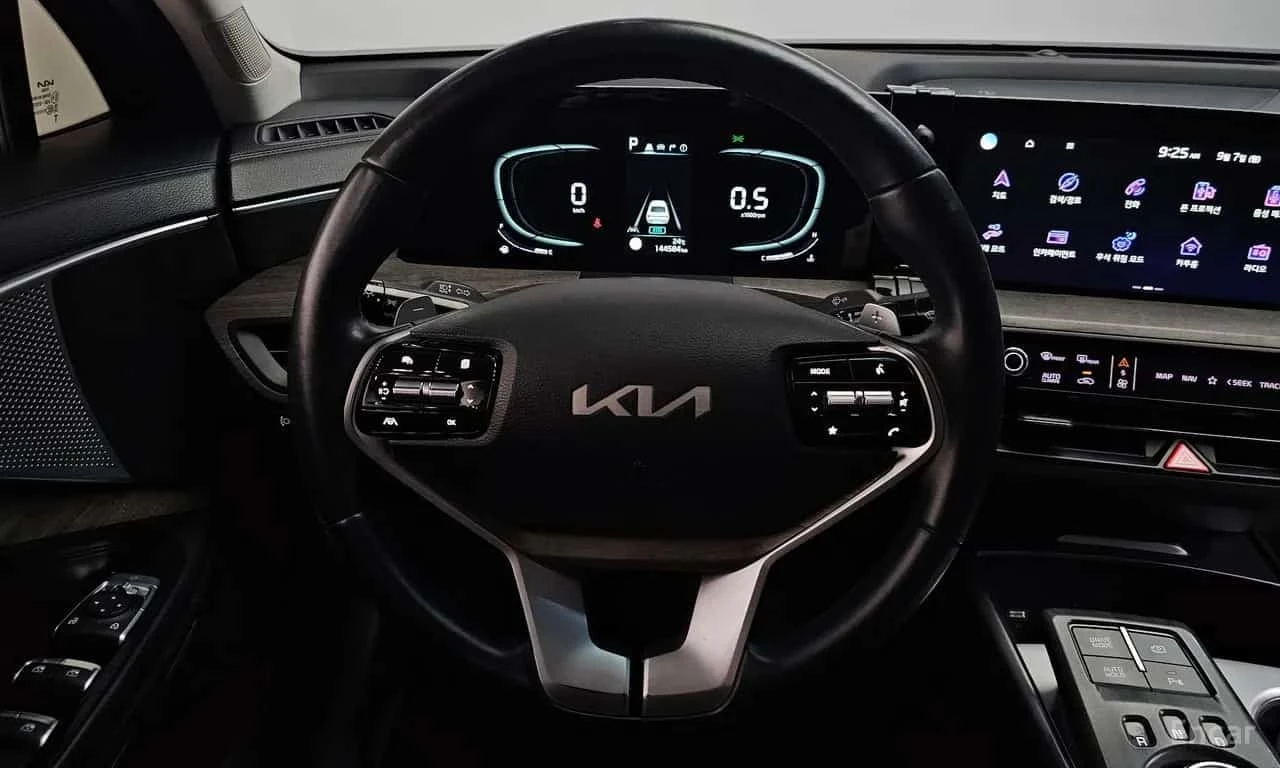 Kia K8 | ОБДУХВАНЕ | ПАНОРАМА | ДИСТРОНИК, снимка 13 - Автомобили и джипове - 56262240