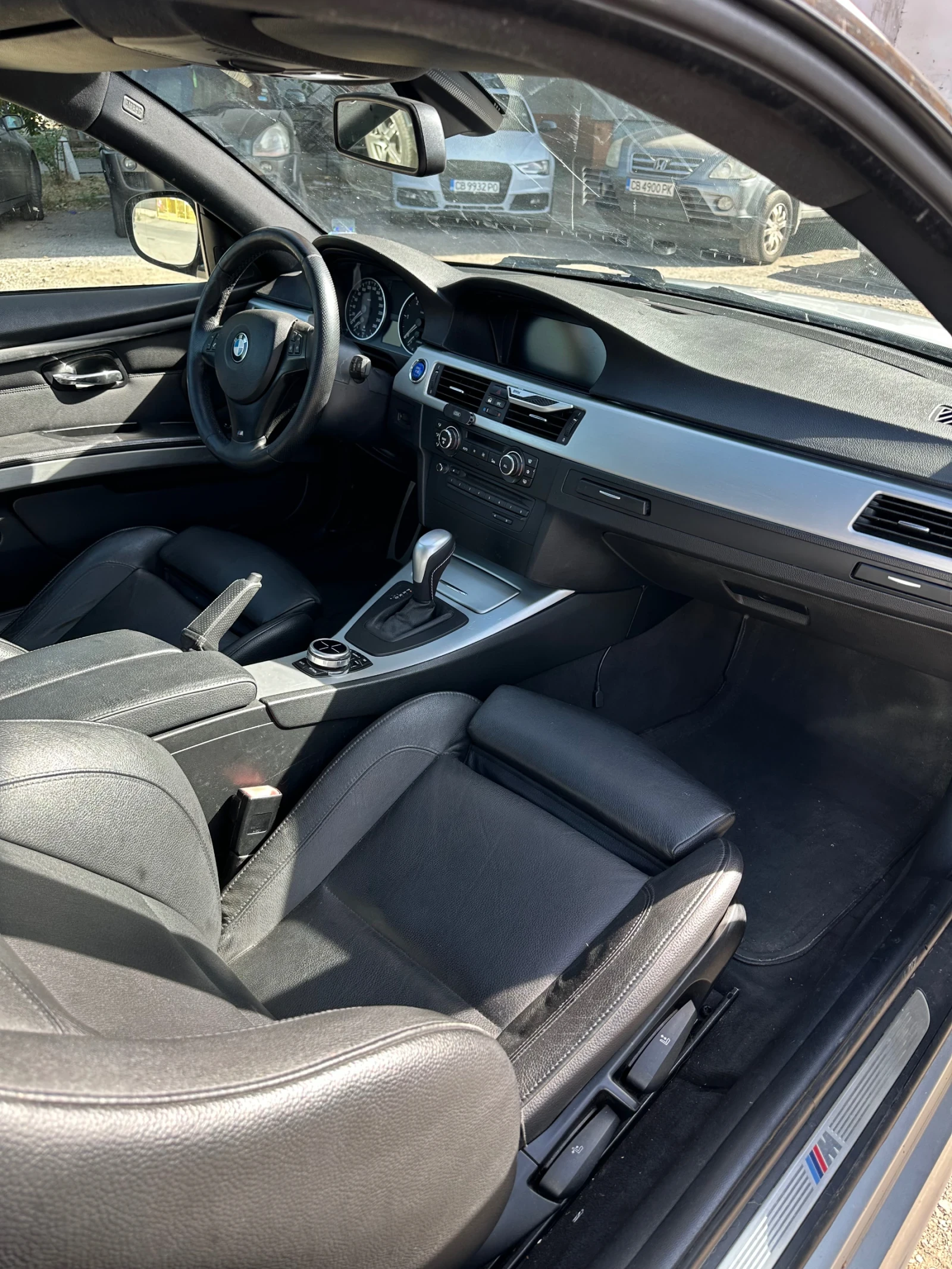 BMW 320 LCI, снимка 10 - Автомобили и джипове - 56413316
