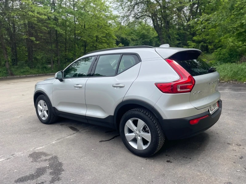 Volvo XC40 Т4, снимка 5 - Автомобили и джипове - 47034871