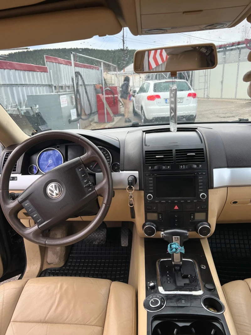 VW Touareg, снимка 5 - Автомобили и джипове - 47698173