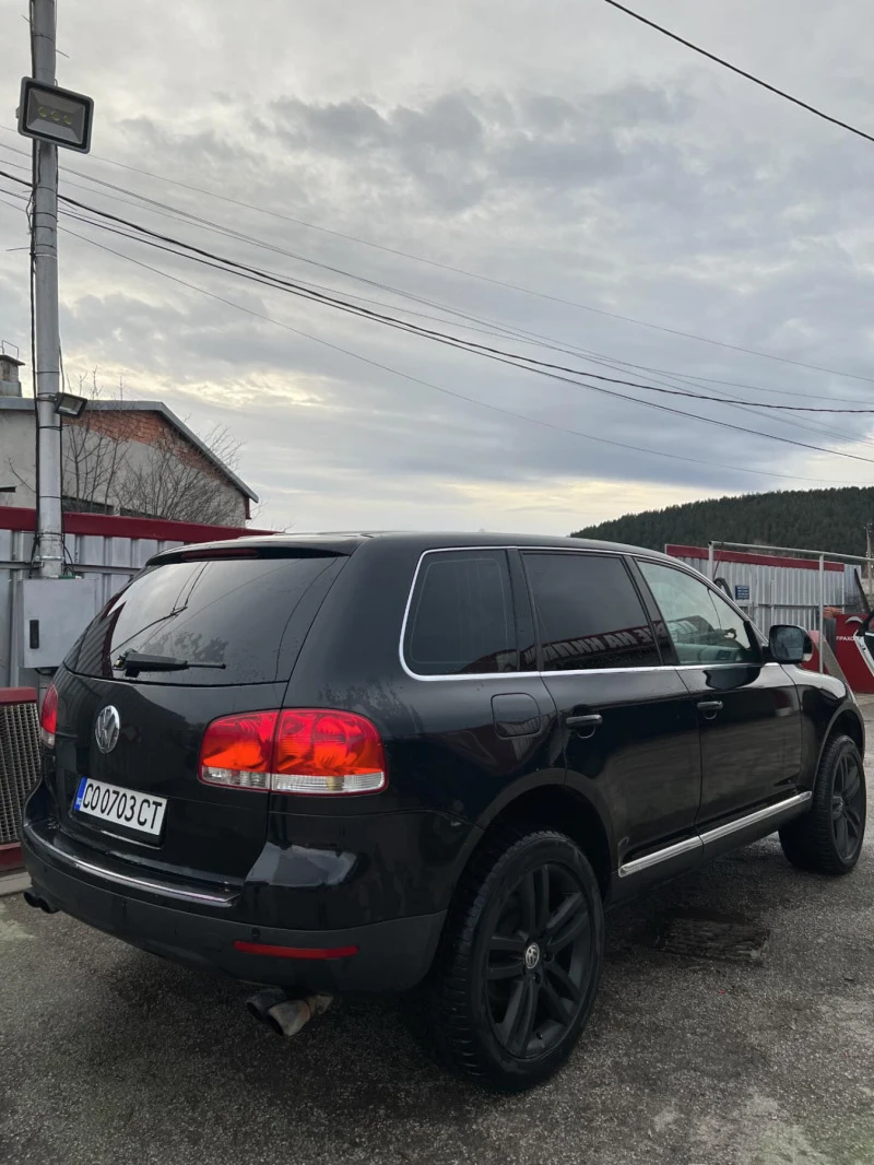 VW Touareg, снимка 14 - Автомобили и джипове - 47698173