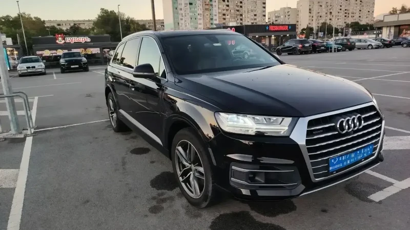 Audi Q7 3.0Т-333k, снимка 4 - Автомобили и джипове - 51800638