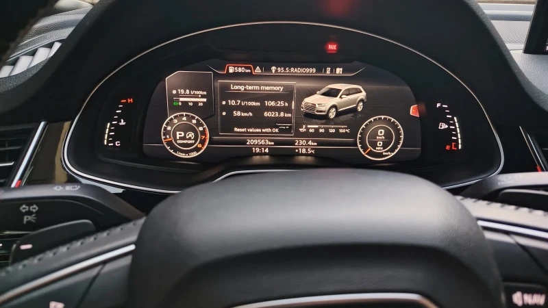 Audi Q7 3.0Т-333k, снимка 6 - Автомобили и джипове - 51800638