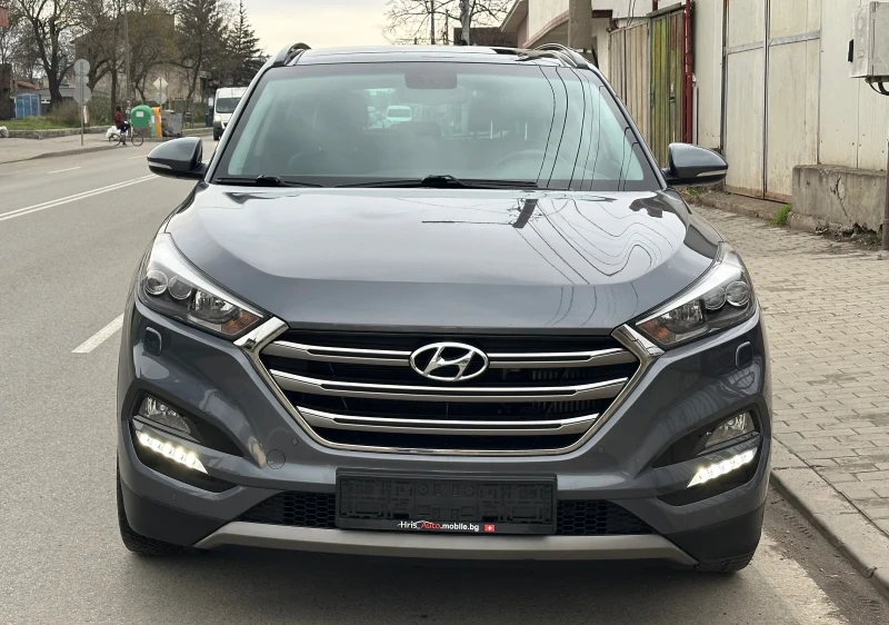 Hyundai Tucson 2.0 CRDI /4x4/Кожа/Панорама/Автоматик/ШВЕЙЦАРИЯ, снимка 8 - Автомобили и джипове - 52473431