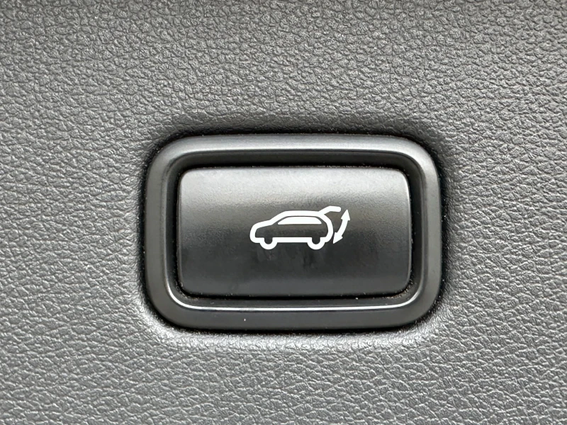 Hyundai Tucson 2.0 CRDI /4x4/Кожа/Панорама/Автоматик/ШВЕЙЦАРИЯ, снимка 15 - Автомобили и джипове - 52473431