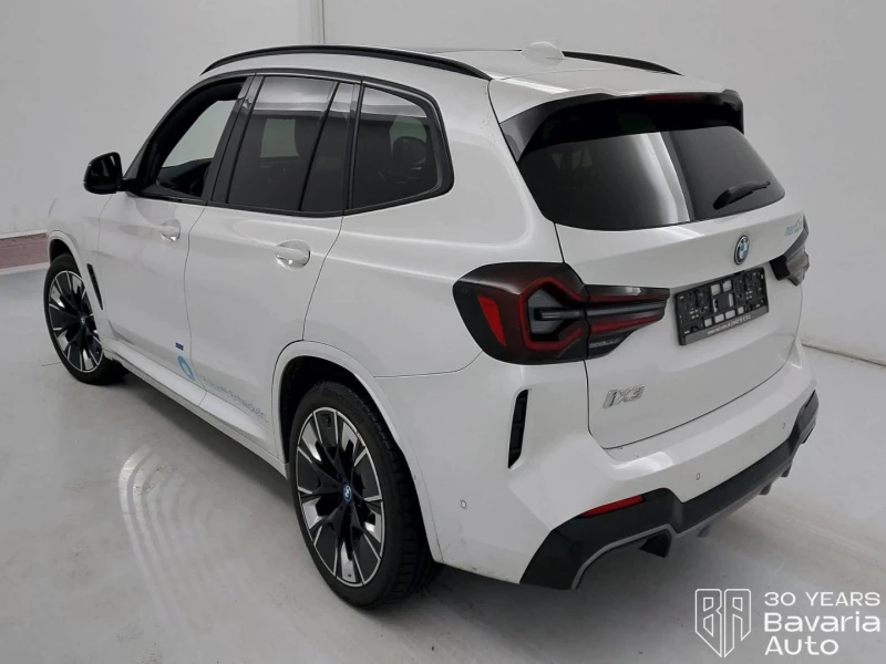 BMW iX3 Impressive, снимка 2 - Автомобили и джипове - 53568570