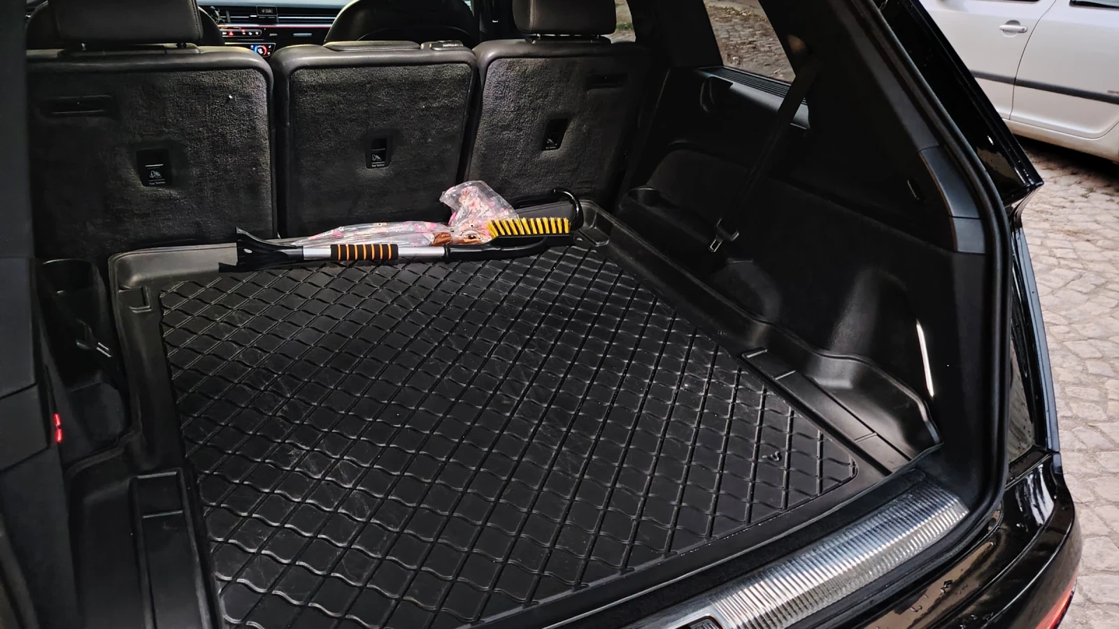 Audi Q7 3.0�-333k | Mobile.bg � ����������� 13