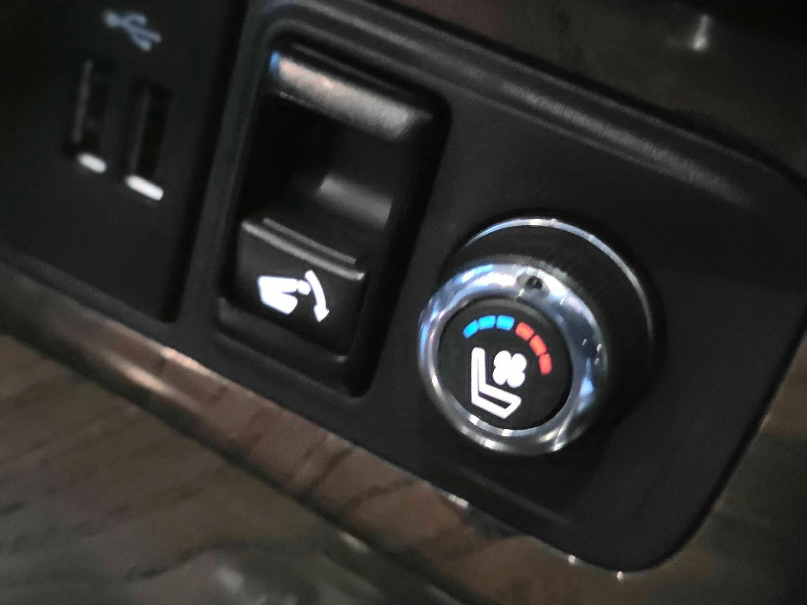 Infiniti QX80 LUXE АВТО КРЕДИТ, снимка 14 - Автомобили и джипове - 53957289