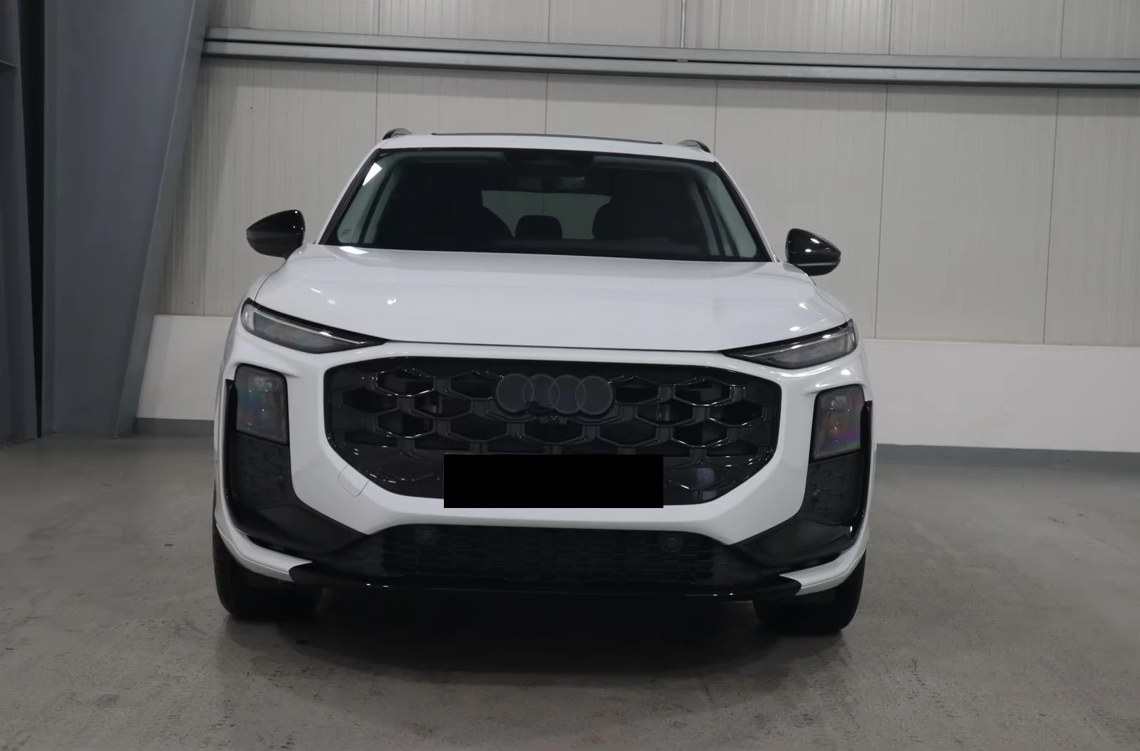 Audi Q3 35 TDI S-LINE TECH-PLUS BLACK PAKET PANORAMA CAM, снимка 3 - Автомобили и джипове - 55124590