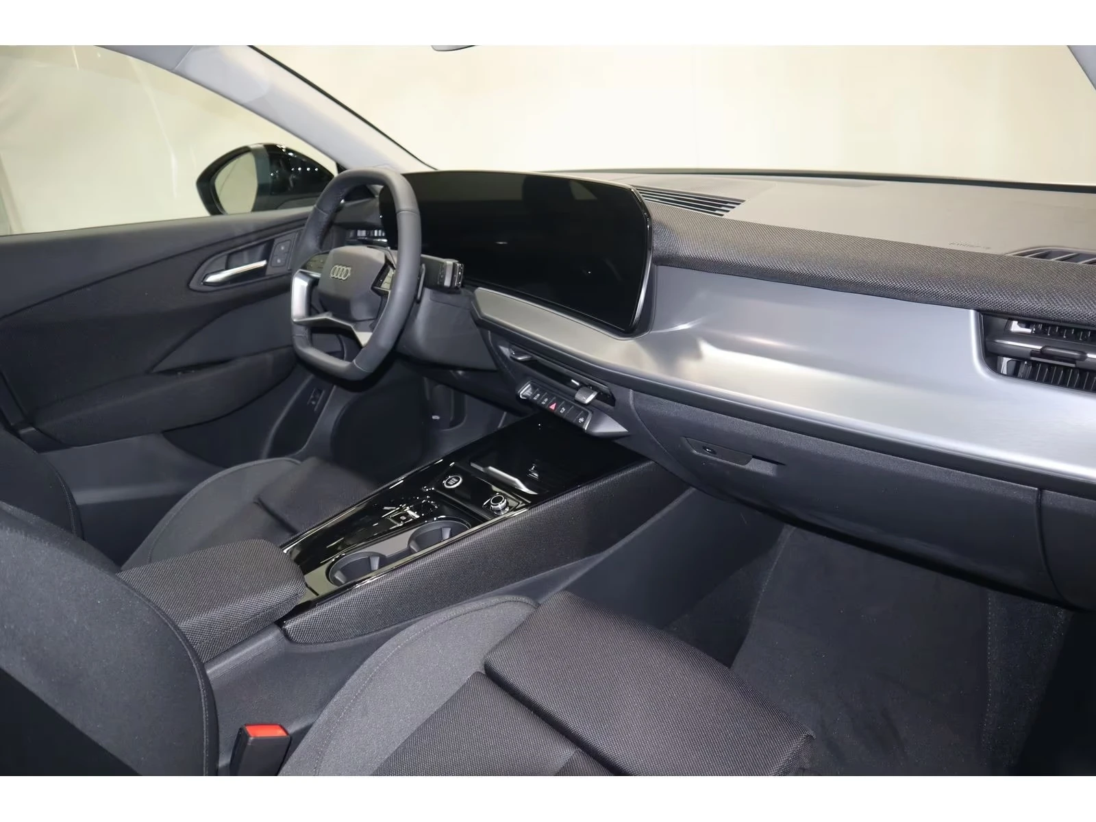 Audi Q3 35 TDI S-LINE TECH-PLUS BLACK PAKET PANORAMA CAM, снимка 5 - Автомобили и джипове - 55124590
