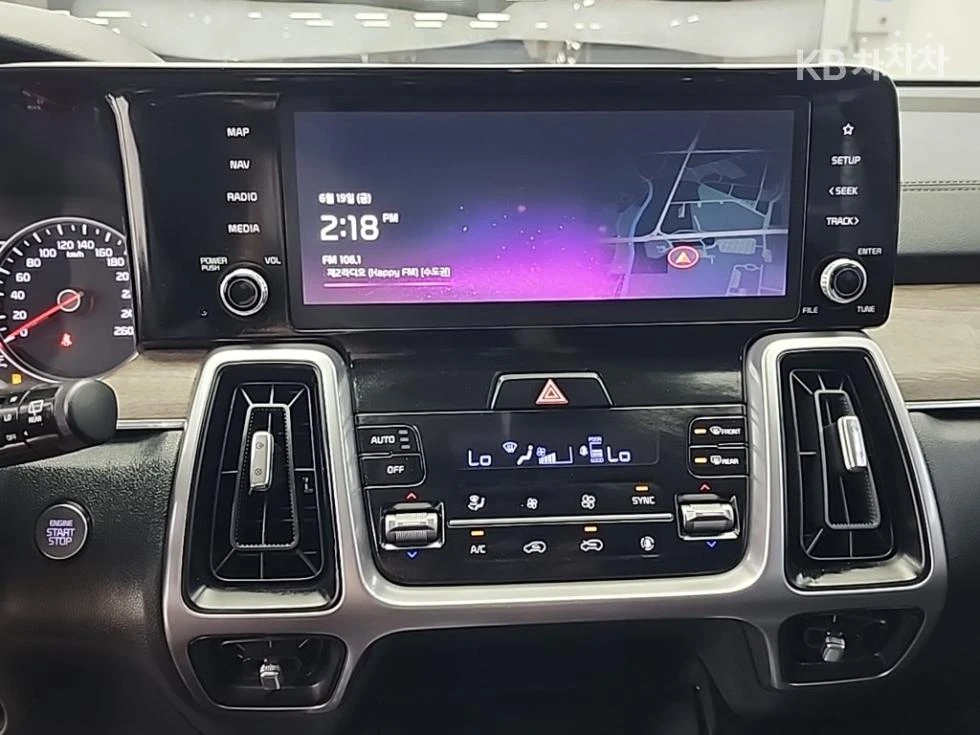 Kia Sorento 2.2 PRESTIGE ПОДГРЕВ ОБДУХВАНЕ FULL, снимка 11 - Автомобили и джипове - 55483732