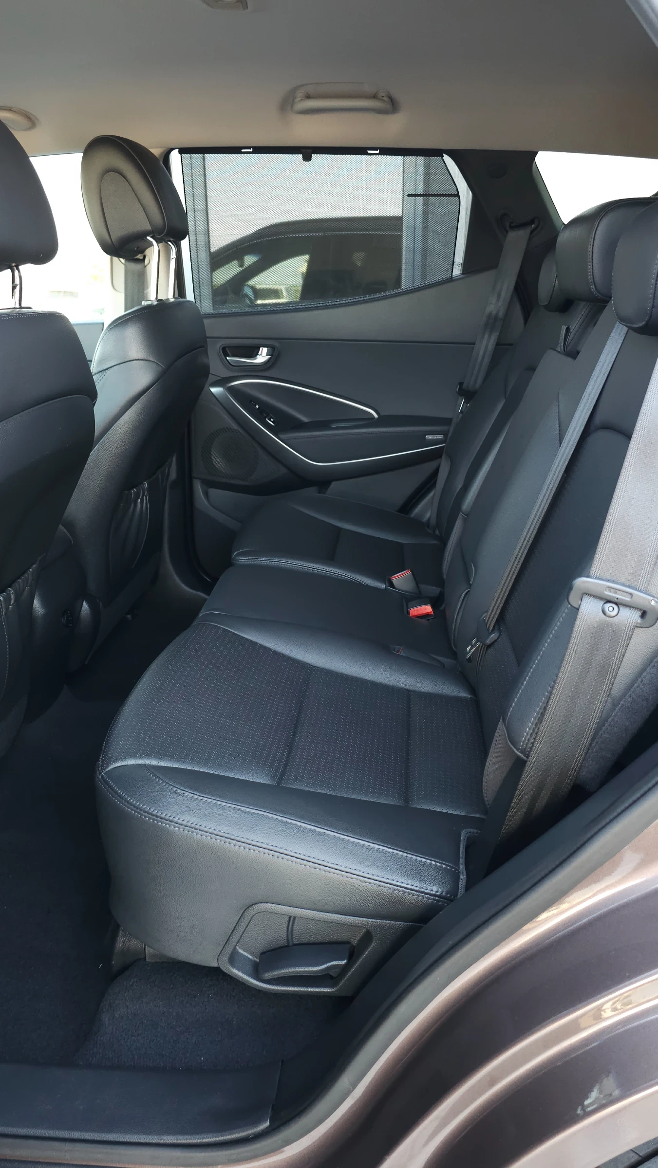 Hyundai Santa fe Germany* Pemium 4WD* LED* Kam.* 123 800km.!!! , снимка 16 - Автомобили и джипове - 55630368