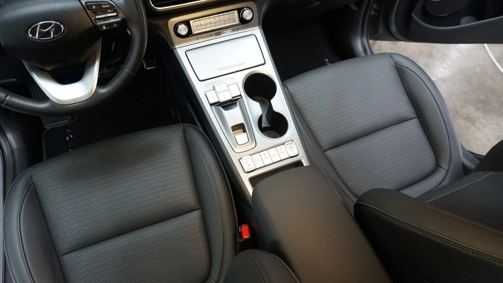 Hyundai Kona 64 FULL, снимка 7 - Автомобили и джипове - 56360064