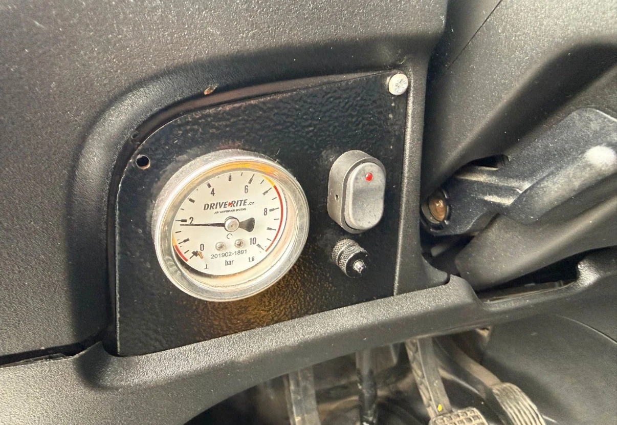 Iveco 50с18 3.0L* ЩОРА* БОРД 1000кг* 5.20м* LED* ВЪЗГЛАВНИЦИ* , снимка 14 - Бусове и автобуси - 54919248