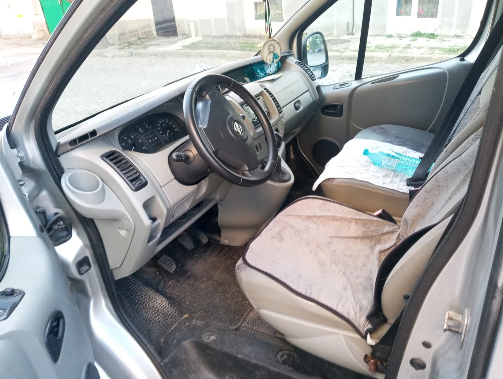 Opel Vivaro Бус, снимка 5 - Бусове и автобуси - 56206093