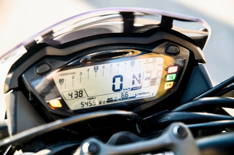 Suzuki Gsx S 1000 SWISS EDITION, снимка 11 - Мотоциклети и мототехника - 52449985