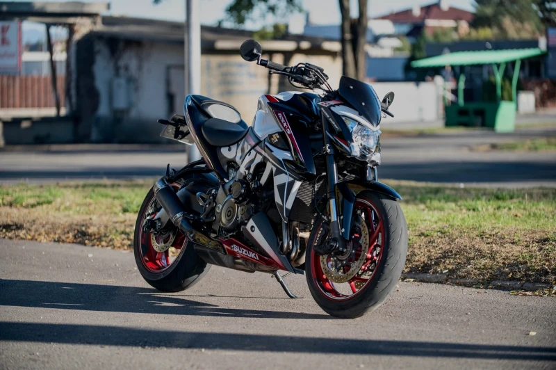 Suzuki Gsx S 1000 SWISS EDITION, снимка 2 - Мотоциклети и мототехника - 52449985