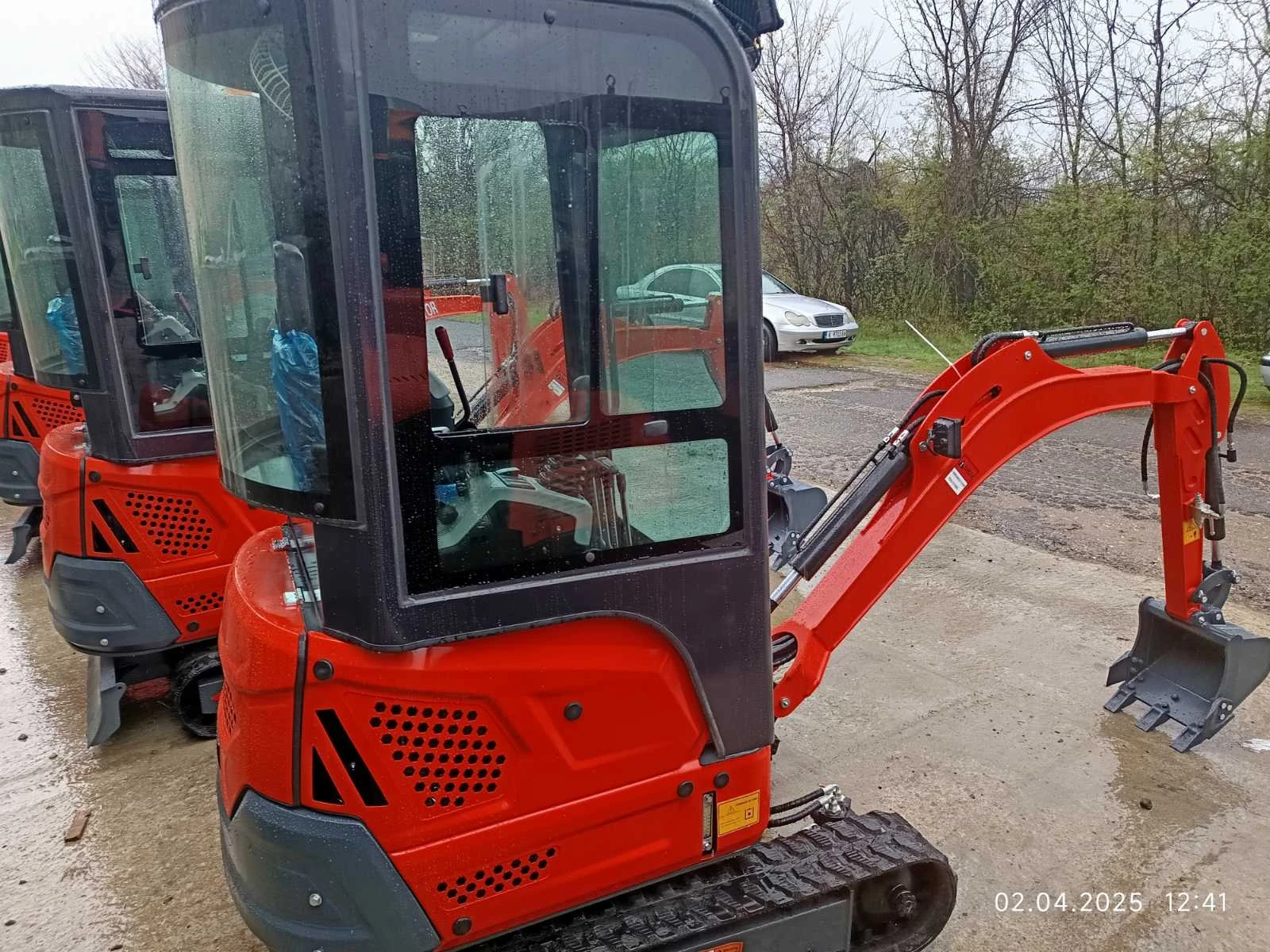 Багер Kobelco KB20  2ton , снимка 6 - Индустриална техника - 55829146
