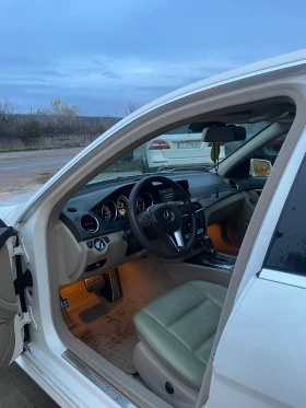 Mercedes-Benz C 350, снимка 8