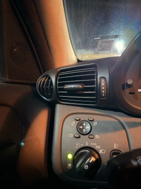 Mercedes-Benz C 200, снимка 15