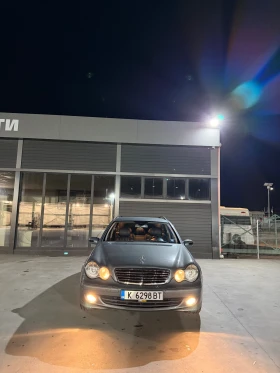 Mercedes-Benz C 200, снимка 4