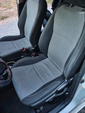 Toyota Yaris, снимка 13