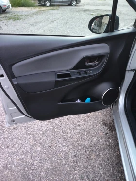 Toyota Yaris, снимка 8