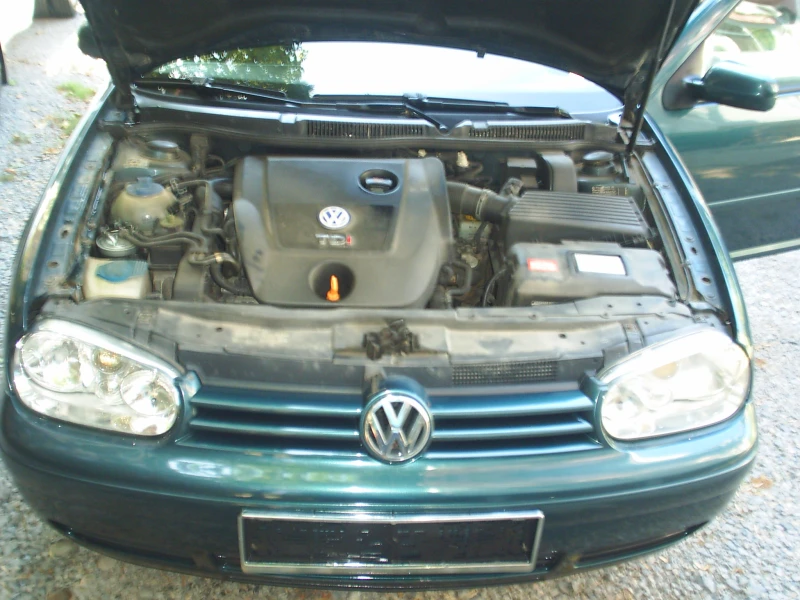 VW Golf 1.9 TDI 4x4, снимка 14 - Автомобили и джипове - 47169114