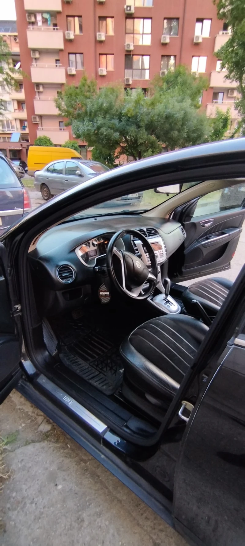 Lancia Delta, снимка 11 - Автомобили и джипове - 52160000