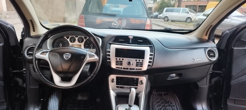 Lancia Delta, снимка 10 - Автомобили и джипове - 52160000