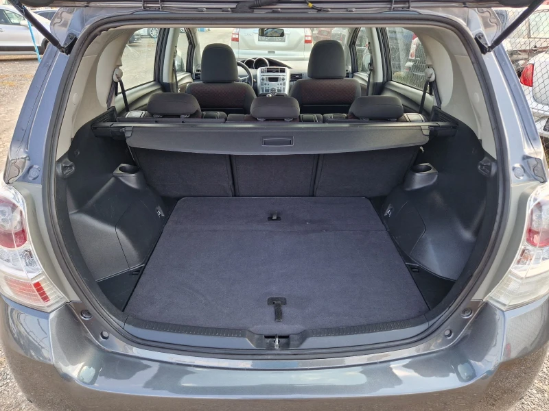 Toyota Verso 1.8VVT-i, снимка 7 - Автомобили и джипове - 51274685