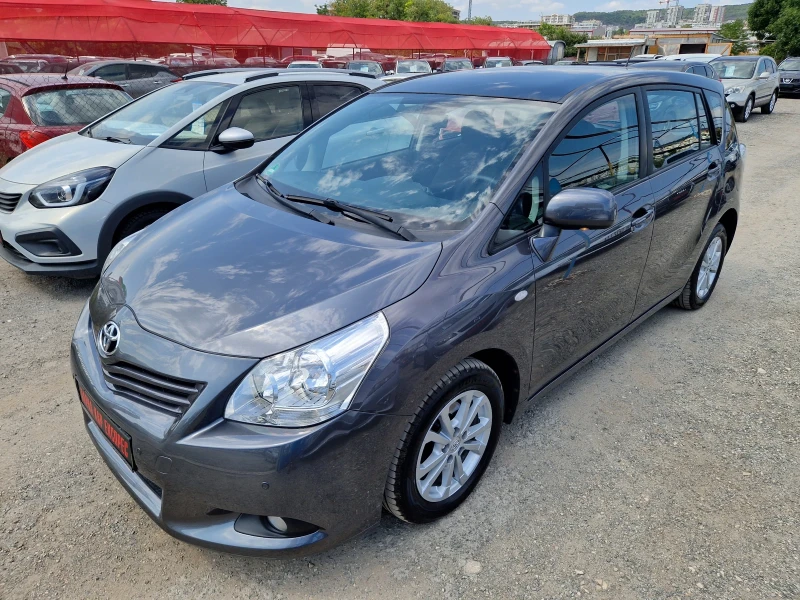 Toyota Verso 1.8VVT-i, снимка 5 - Автомобили и джипове - 51274685