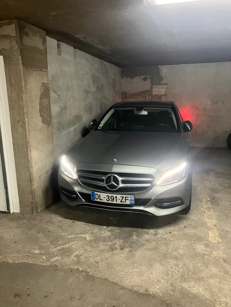 Mercedes-Benz C 220, снимка 2 - Автомобили и джипове - 52447426