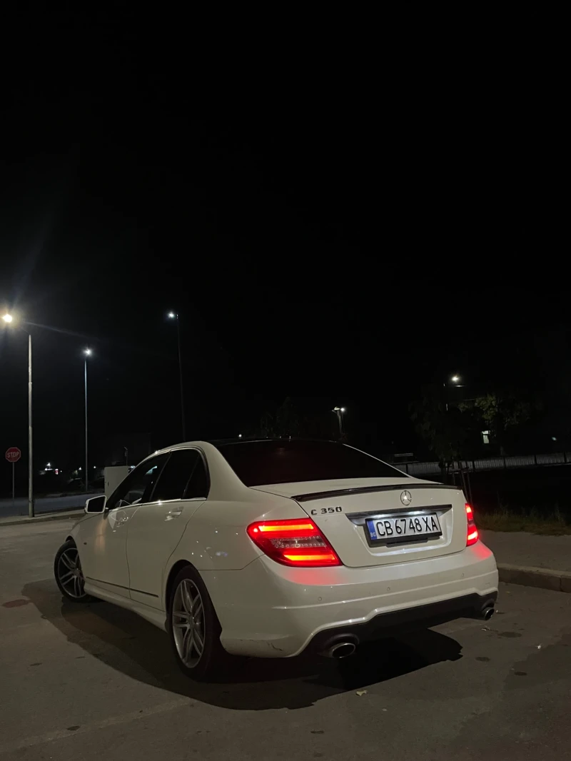 Mercedes-Benz C 350, снимка 15 - Автомобили и джипове - 52459569