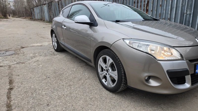 Renault Megane, снимка 3 - Автомобили и джипове - 52793294