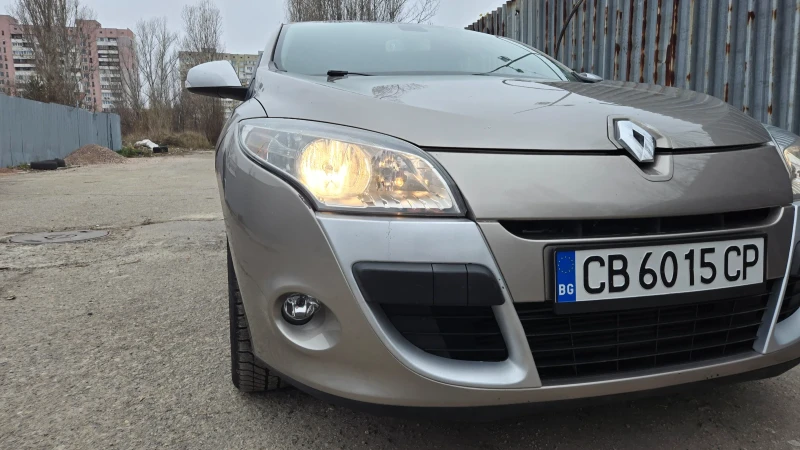 Renault Megane, снимка 2 - Автомобили и джипове - 52793294