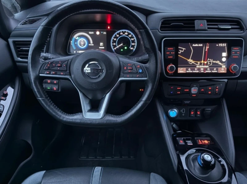 Nissan Leaf  12.2019/TEKNA/Заверена СЕРВИЗНА КНИЖКА, снимка 12 - Автомобили и джипове - 52878315